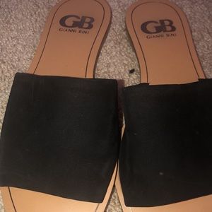 Women’s sandals